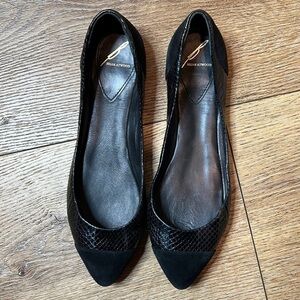 B Brian Atwood Black Suede & Iridescent Snake Print Flats Size 9 1/2